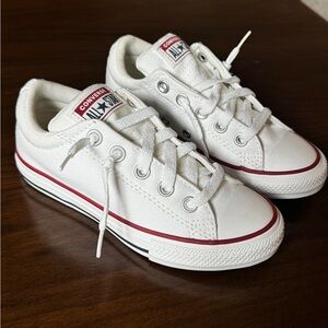 Converse White Chuck Taylor Allstar Sneakers Girls